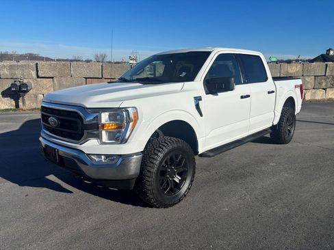 Used 2021 Ford F150 XLT w/ Equipment Group 301A Mid image 3