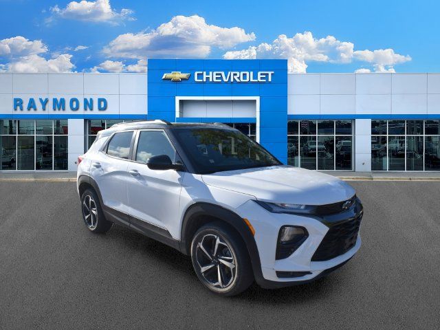 Used 2022 Chevrolet TrailBlazer RS FWD image 1