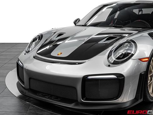 Used 2018 Porsche 911 GT2 RS RWD image 16