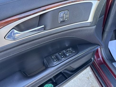 Used 2017 Lincoln MKZ Reserve w/ Climate Package image 24