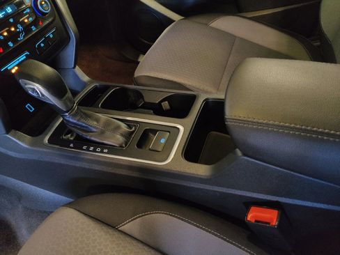 Used 2018 Ford Escape SE w/ SE Sync 3 Package FWD image 26