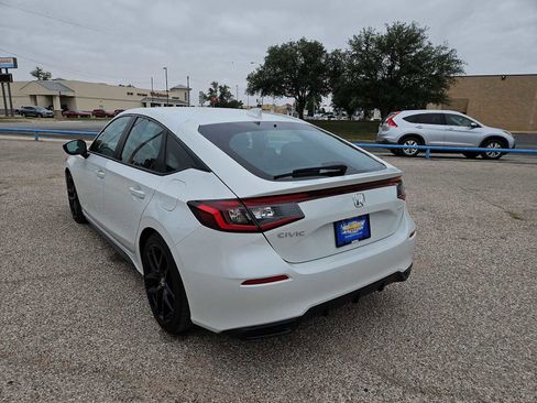 Used 2024 Honda Civic Sport image 6