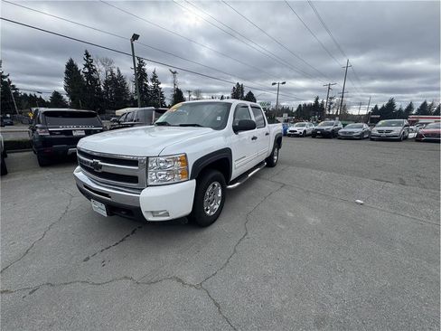 Used 2010 Chevrolet Silverado 1500 LT image 2