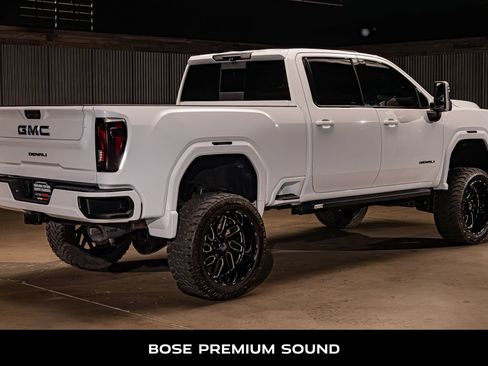 Used 2020 GMC Sierra 3500 Denali w/ Denali Ultimate Package AWD/4WD image 9