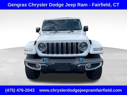 Used 2024 Jeep Wrangler Unlimited Sahara AWD/4WD image 2