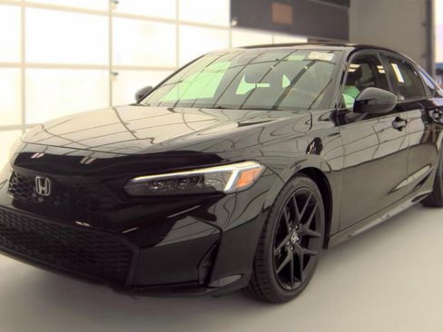 Used 2025 Honda Civic Sport image 1