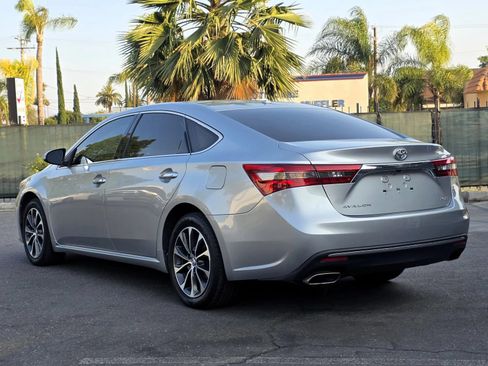 Used 2016 Toyota Avalon XLE FWD image 4