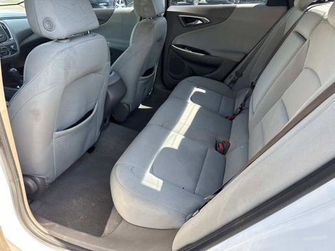 Used 2018 Chevrolet Malibu LS image 13
