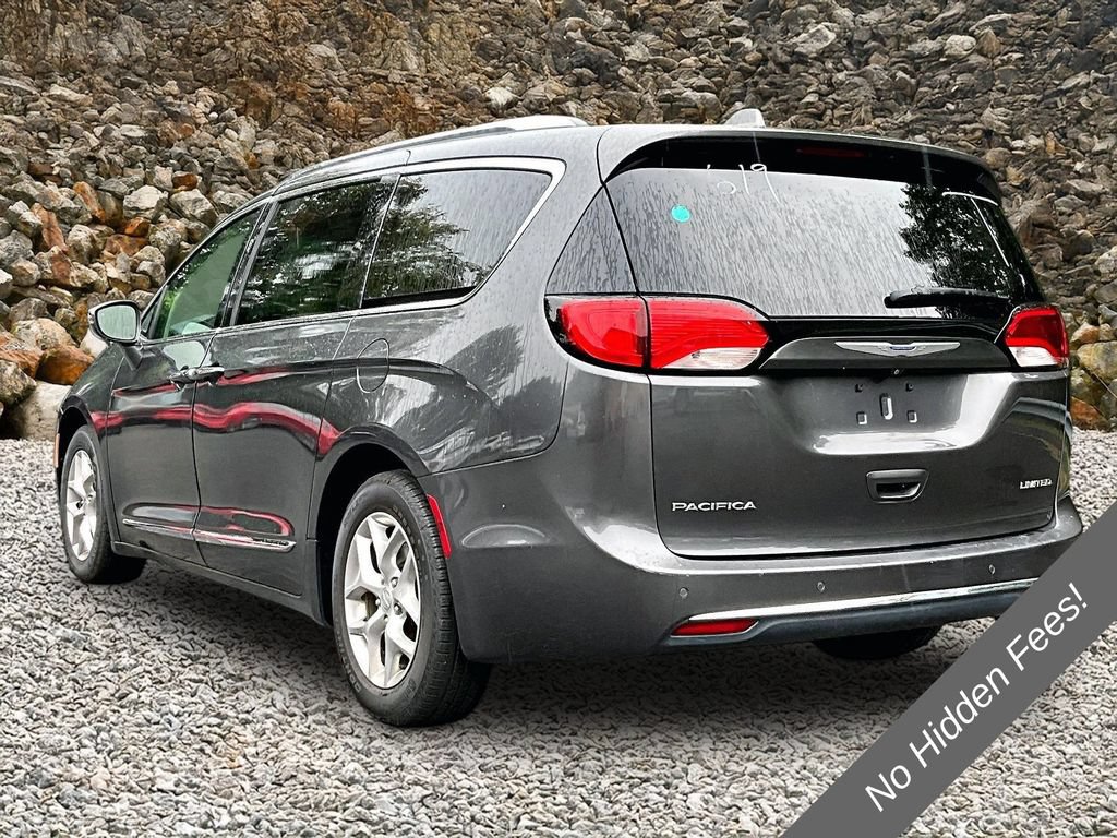 Used 2019 Chrysler Pacifica Limited FWD image 11