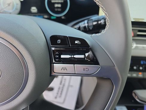 New 2025 Hyundai Elantra SEL image 22