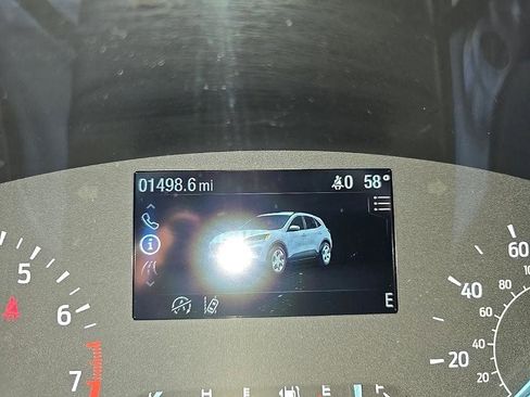 Used 2022 Ford Escape SE image 13