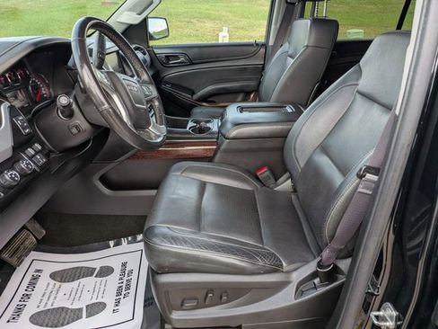 Used 2016 GMC Yukon XL SLT w/ Open Road Package AWD/4WD image 25
