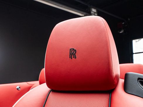 Used 2016 Rolls-Royce Dawn RWD image 31