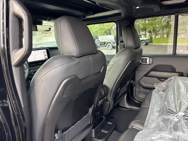 New 2027 Jeep Wrangler Unlimited Sahara AWD/4WD image 11