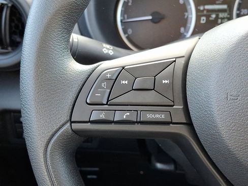 Certified 2025 Nissan Kicks Play S image 23