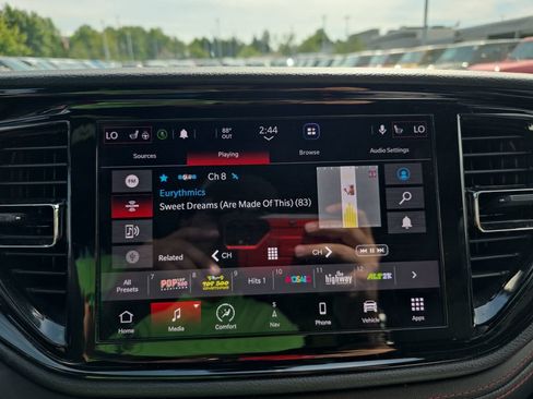 Used 2022 Dodge Durango R/T w/ Blacktop Package AWD/4WD image 17