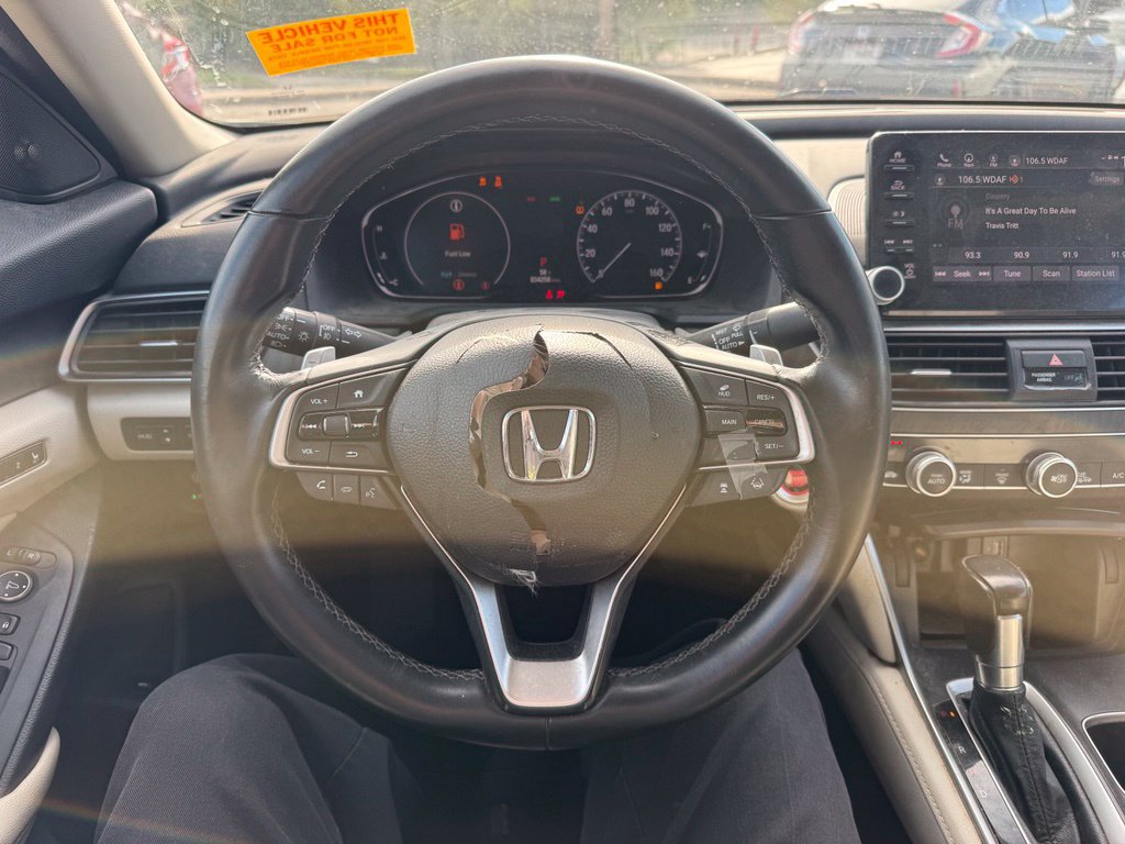 Used 2018 Honda Accord Touring image 12