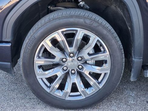 Used 2024 GMC Sierra 1500 Denali w/ Denali Reserve Package image 8