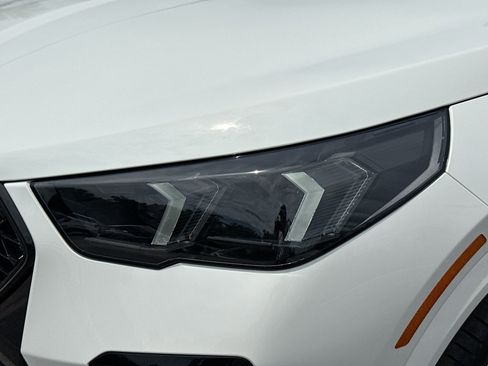 New 2026 BMW X2 xDrive28i w/ Technology Package AWD/4WD image 9