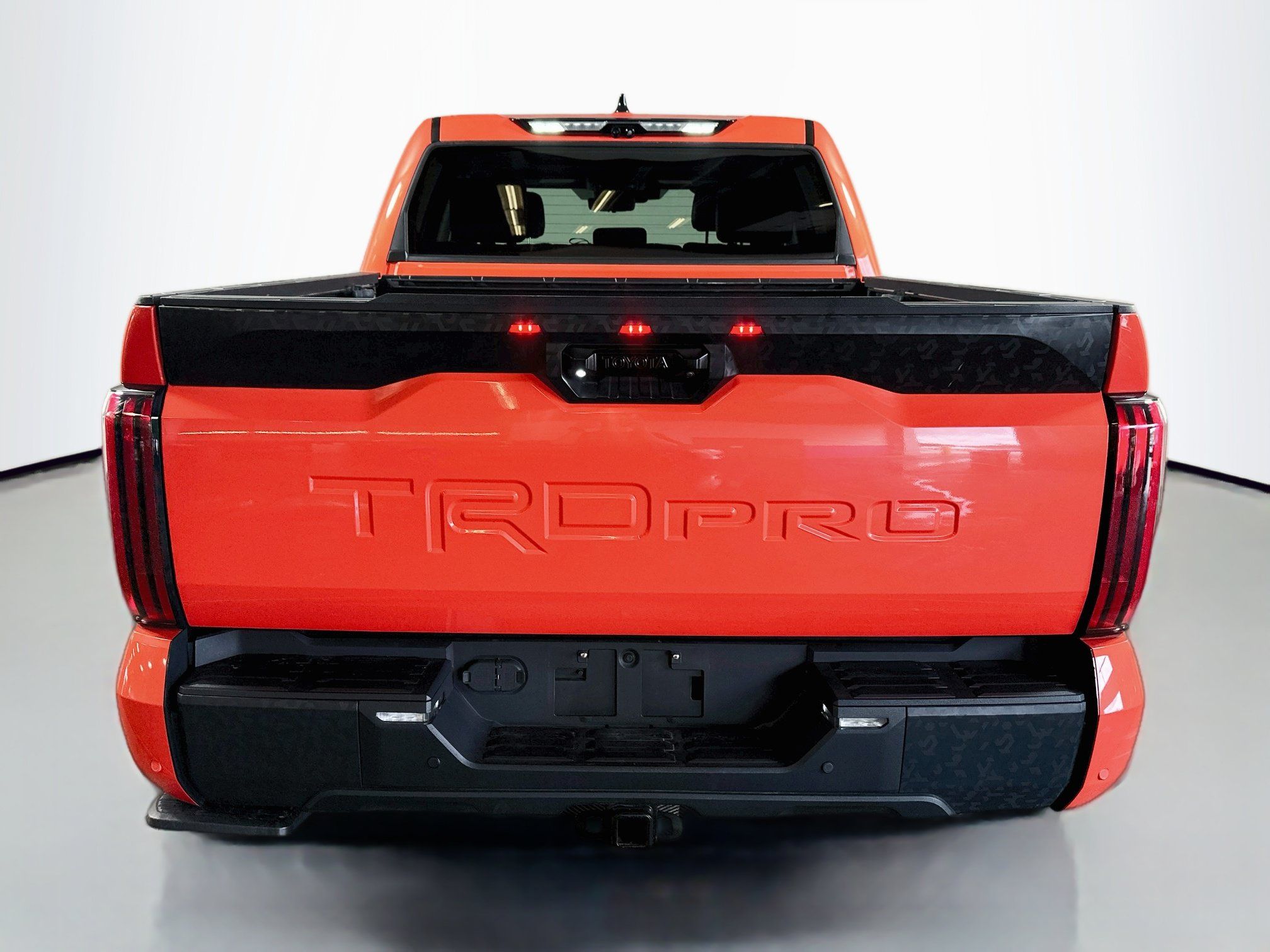 Certified 2022 Toyota Tundra TRD Pro AWD/4WD image 6