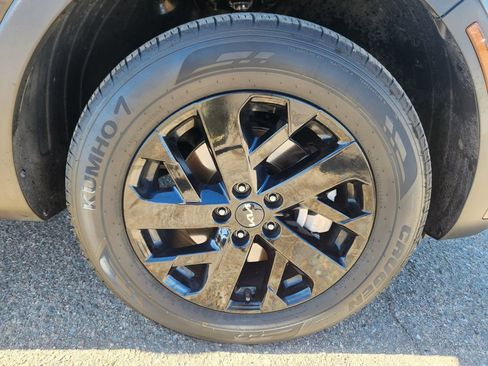 Certified 2023 Kia Sorento S image 22