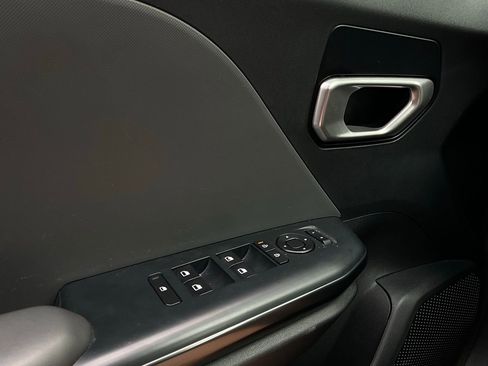 Used 2025 Kia K4 LXS image 20