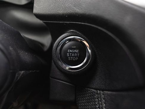 Used 2024 Subaru Forester Premium image 9