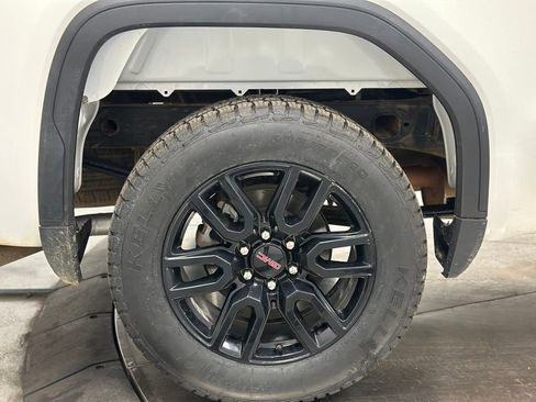 Used 2024 GMC Sierra 1500 Pro w/ Graphite Edition AWD/4WD image 28