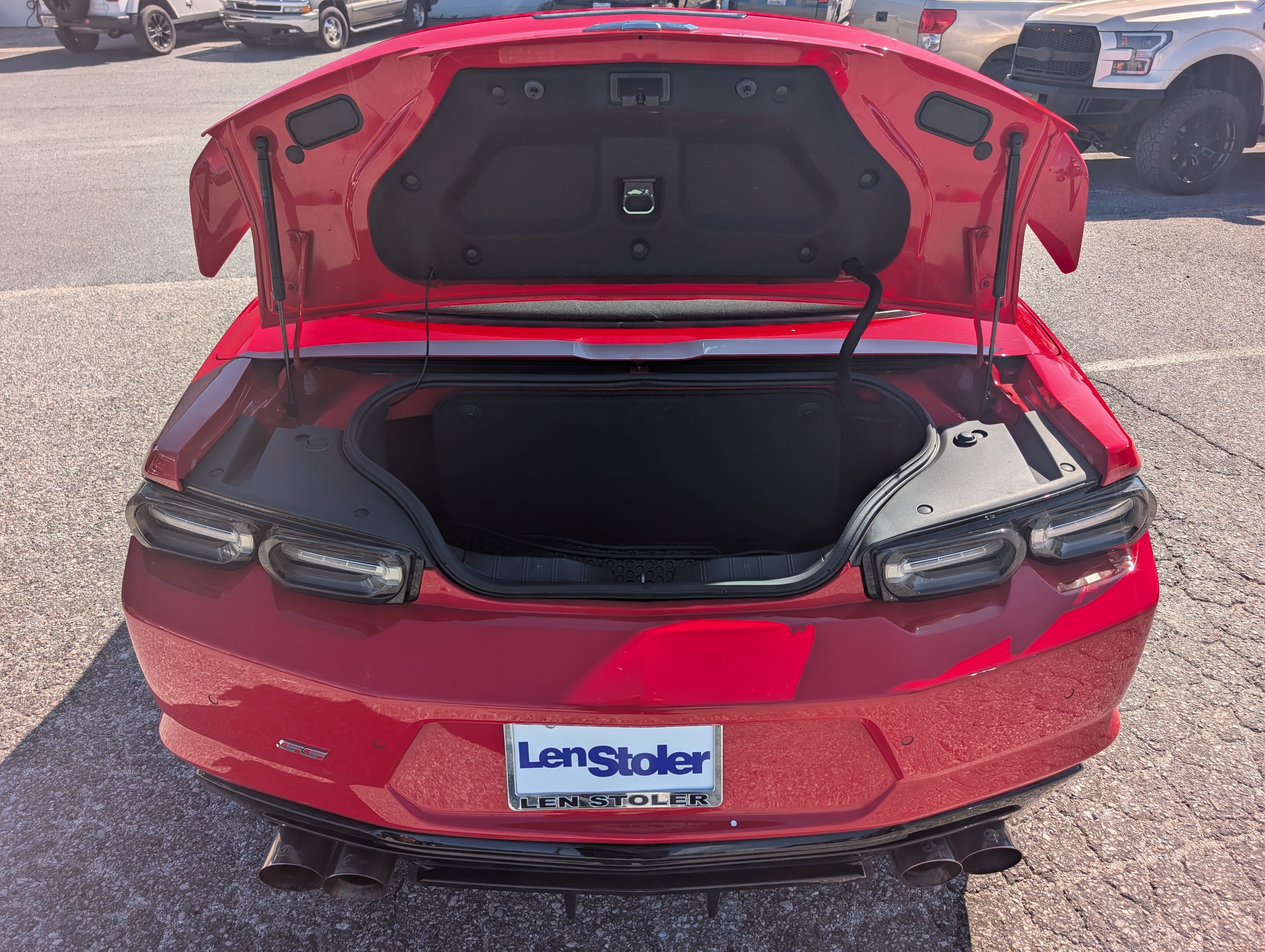 Used 2020 Chevrolet Camaro SS RWD image 16