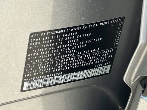 Used 2022 Volkswagen Tiguan SE R-Line FWD image 33