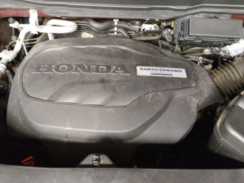 Used 2020 Honda Pilot Touring image 30