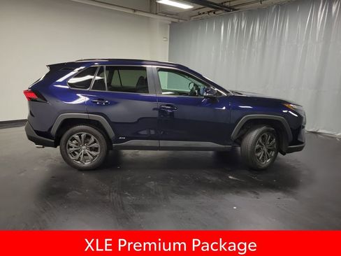Used 2023 Toyota RAV4 XLE Premium AWD/4WD image 9