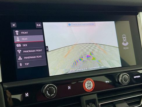 New 2026 Porsche Macan image 17