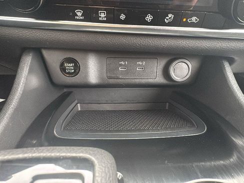 Used 2025 Nissan Rogue SV AWD/4WD image 23