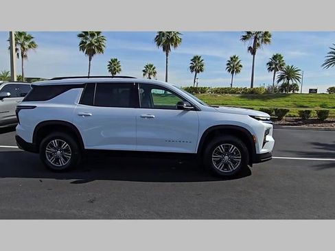 New 2026 Chevrolet Traverse LT w/ Enhanced Driving Package image 29