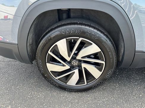 Used 2026 Volkswagen Atlas SE w/ Panoramic Sunroof Package FWD image 32