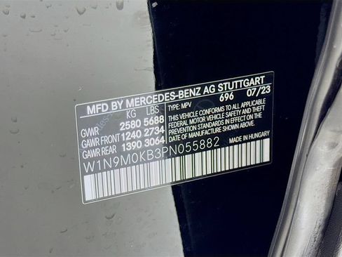 Used 2023 Mercedes-Benz EQB 300 4MATIC image 45