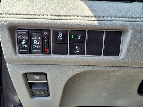 Used 2019 Honda Odyssey EX image 20