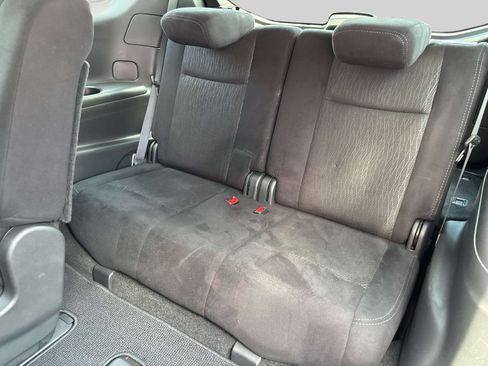 Used 2015 Nissan Pathfinder SV AWD/4WD image 9