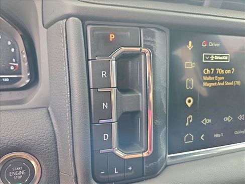 Used 2024 GMC Yukon XL Denali RWD image 11