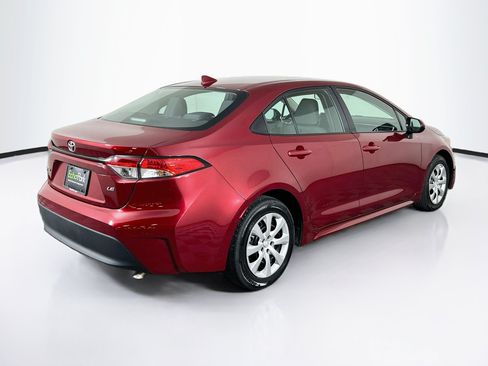 Used 2025 Toyota Corolla LE FWD image 9
