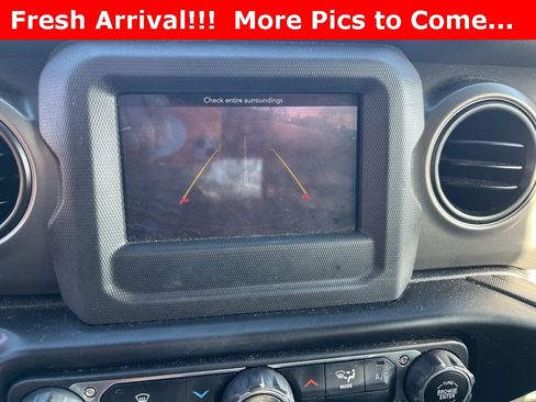 Used 2022 Jeep Wrangler Unlimited Willys image 12