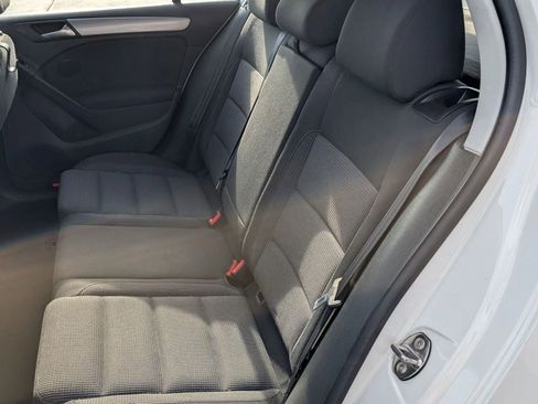 Used 2014 Volkswagen Golf TDI image 13