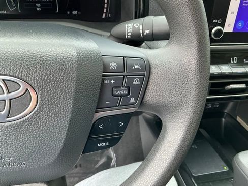 Used 2025 Toyota Camry LE image 26