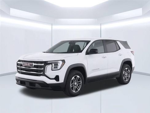 Used 2025 GMC Terrain Elevation FWD image 2