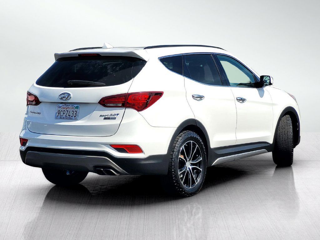 Used 2018 Hyundai Santa Fe Sport w/ 2.0T Ultimate Tech Package 05 AWD/4WD image 4