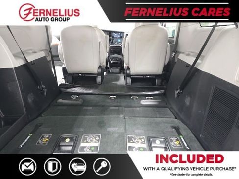 Used 2017 Toyota Sienna Limited Premium image 24