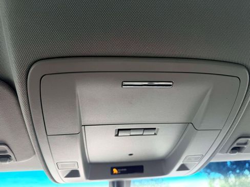 Used 2018 Chevrolet Silverado 1500 LT w/ LT Convenience Package AWD/4WD image 23
