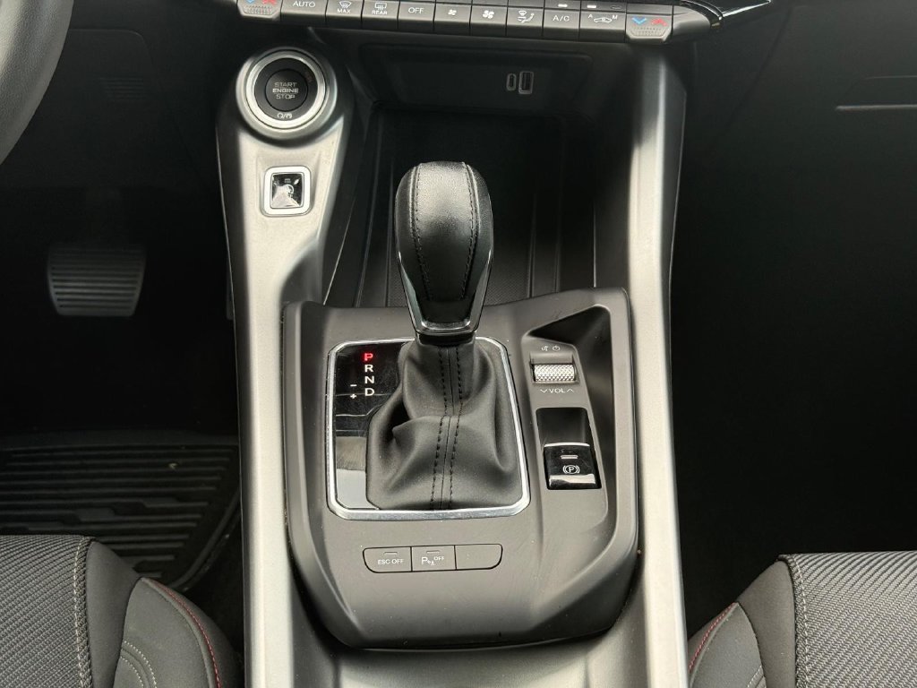 Used 2025 Dodge Hornet GT AWD/4WD image 13