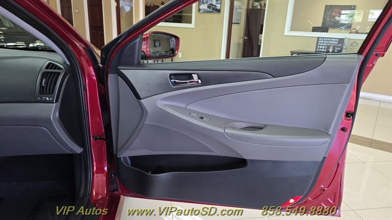 Used 2014 Hyundai Sonata GLS w/ Popular Equipment Group 2 FWD image 12